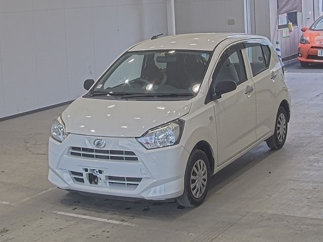 20213 DAIHATSU MIRA E S LA360S 2018 г. (ARAI Oyama VT)